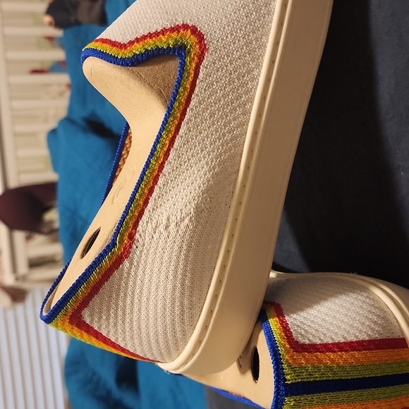 NWTs Rothy's White Rainbow 🌈 size 10.5 - Picture 5 of 9